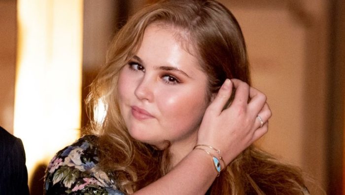 prinses-amalia-is-cum-laude-geslaagd-voor-haar-eindexamen_copy_770x434