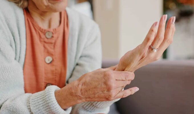 هشاشة-العظام-لدى-النساء